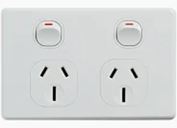 QZAO 10A White Double GPO