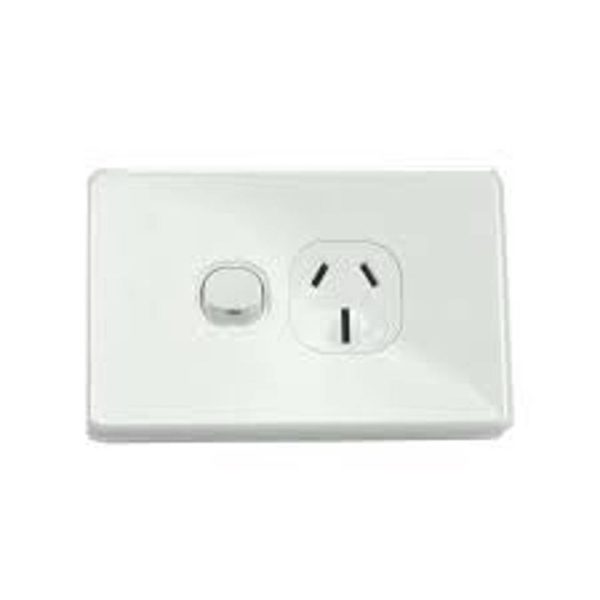 QZAO 10A White Single GPO